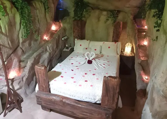 La Cova De Can Pavet