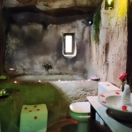 La Cova De Can Pavet Pontons Exterior photo